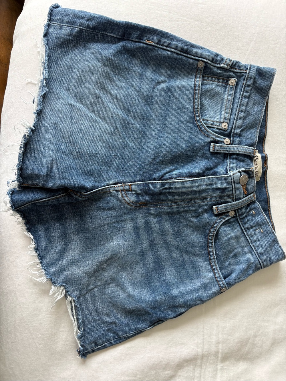 The Mom Jean shorts- madewell-  Light Blue